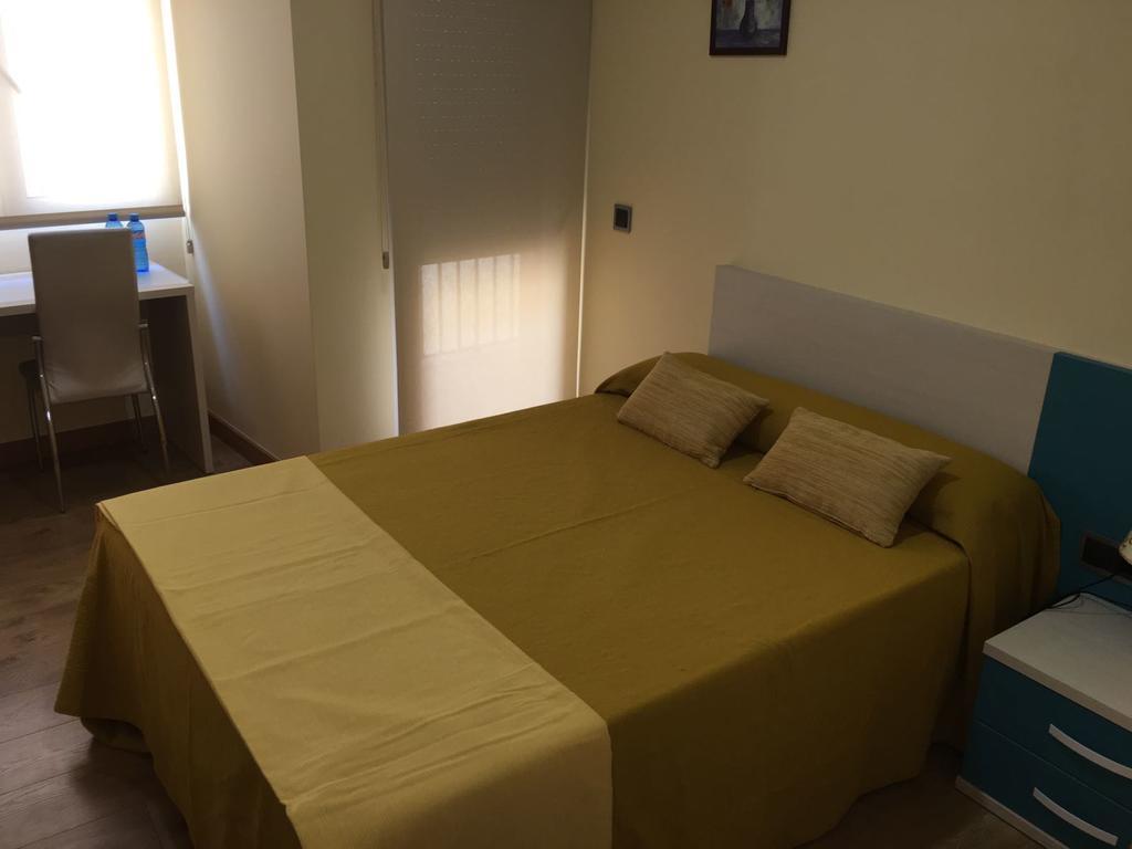 Hostal Dona Juana Ávila Extérieur photo