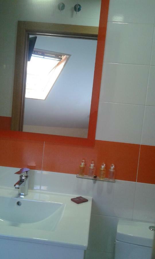 Hostal Dona Juana Ávila Extérieur photo