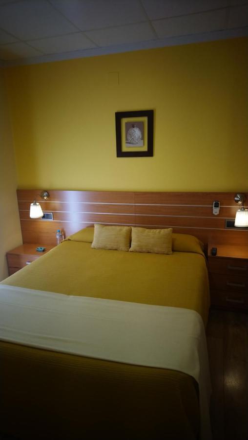 Hostal Dona Juana Ávila Extérieur photo